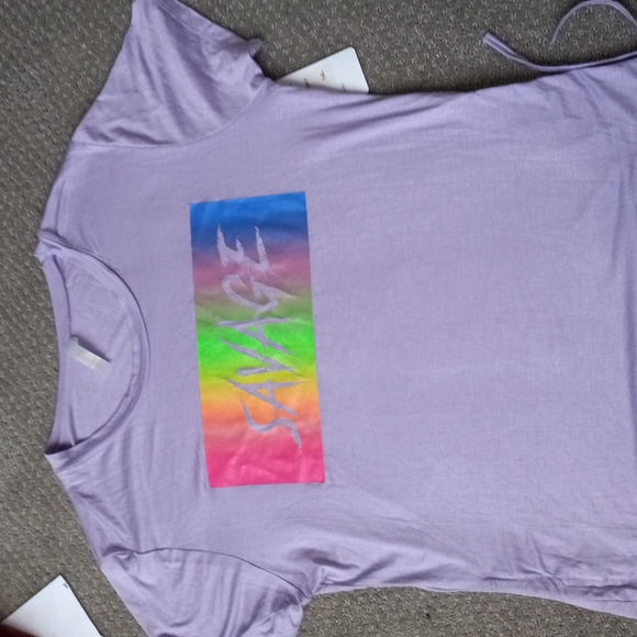 Tops - SAVAGE tshirt